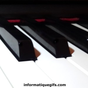 Photo piano instrument