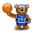 Un petit ourson avec son ballon de basket