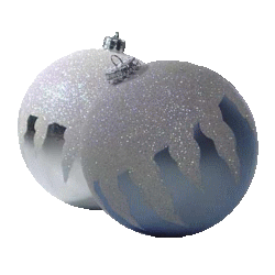 Boule de Noel avec de la neige blanche