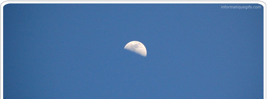 Vue de la lune le jour