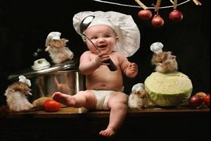 petit enfant qui fait de la cuisine