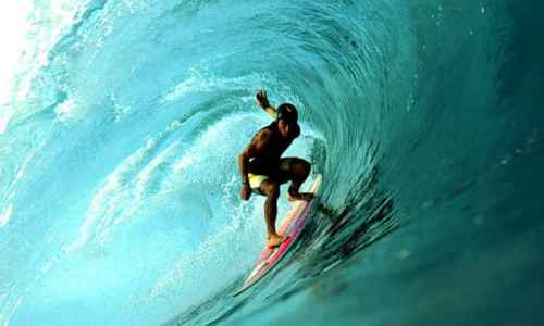 surfeur vague de mer