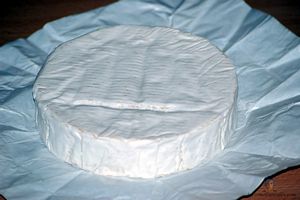 Le fromage sur son papier