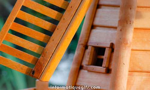 beau moulin en bois