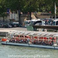 bateau mouche